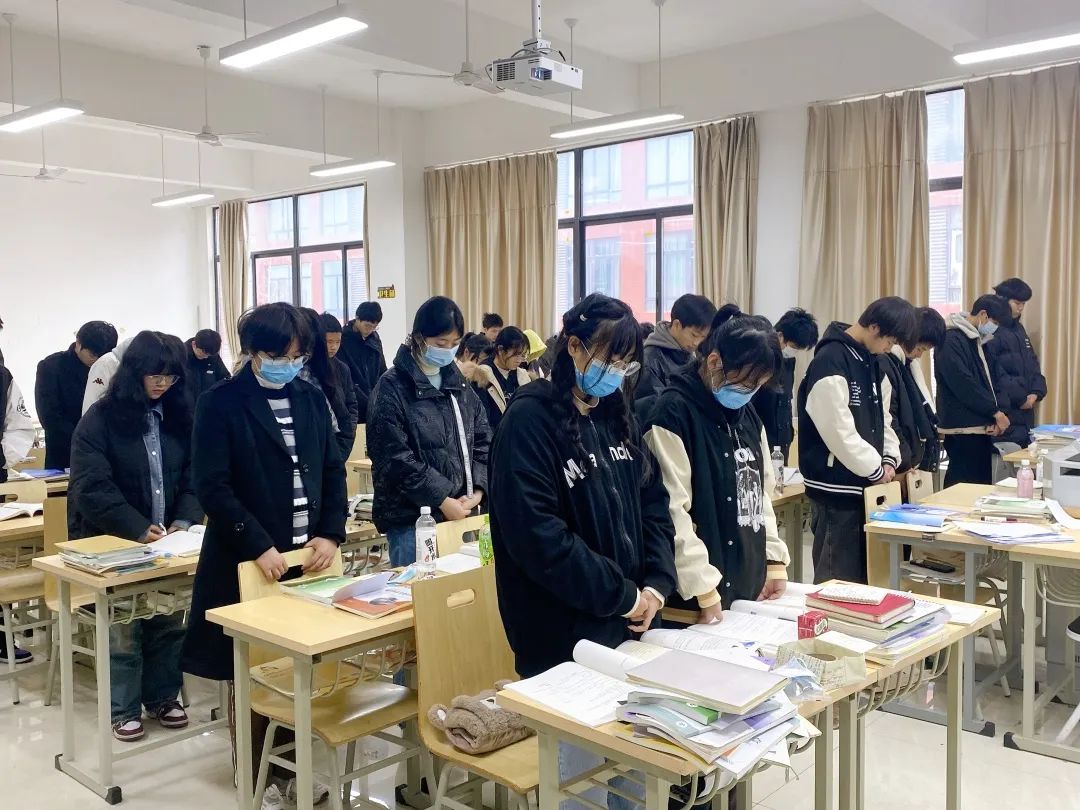 默哀｜深切缅怀江泽民同志(图2)